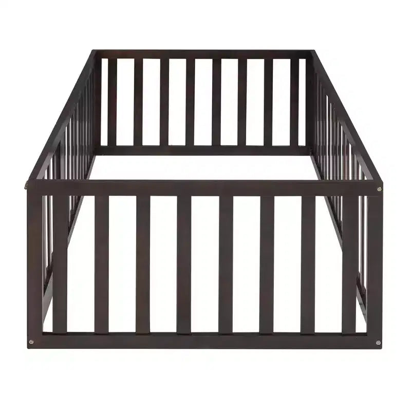 Cadre de lit simple en bois avec clôture et porte blanc