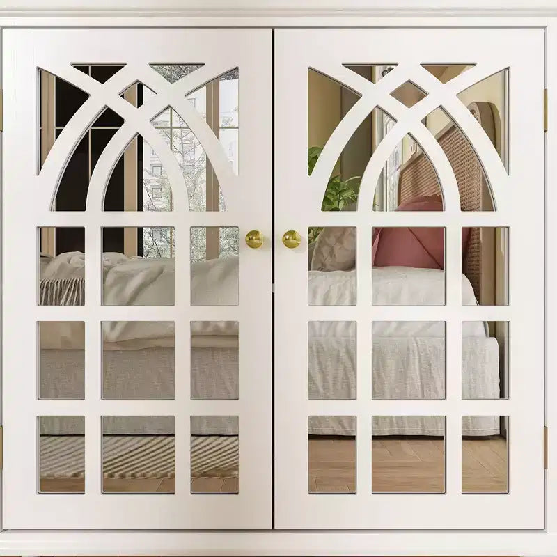 Bahut blanc de 160 cm de large avec accents de design moderne, buffet avec portes miroir et organisateurs